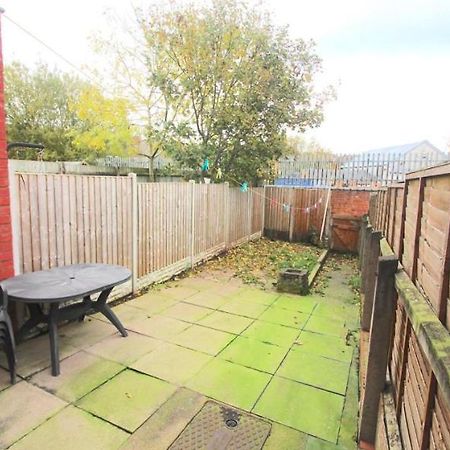 Private Double Room Near City Centre, Coventry Kültér fotó