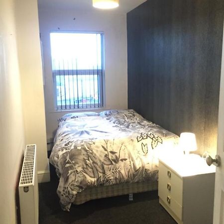Private Double Room Near City Centre, Coventry Kültér fotó