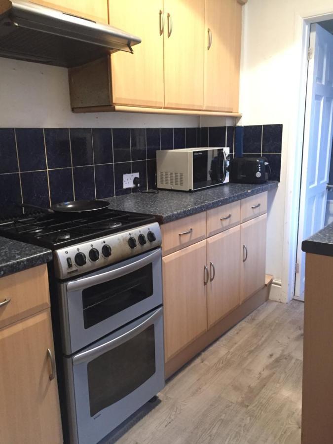 Private Double Room Near City Centre, Coventry Kültér fotó