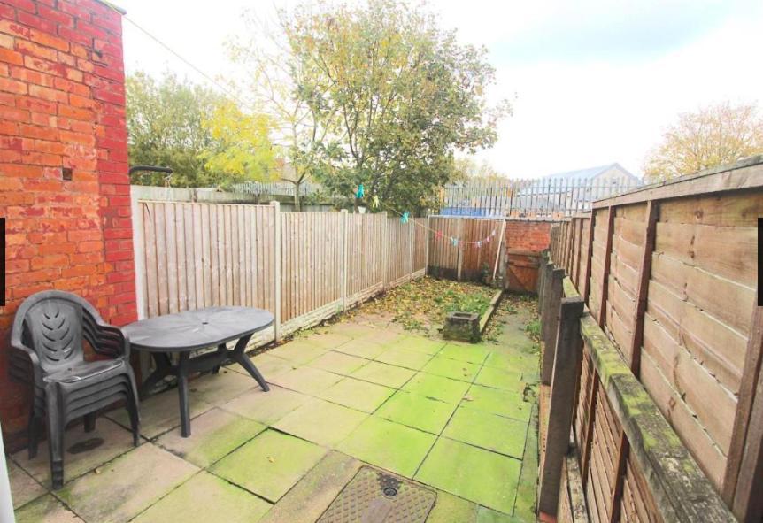 Private Double Room Near City Centre, Coventry Kültér fotó